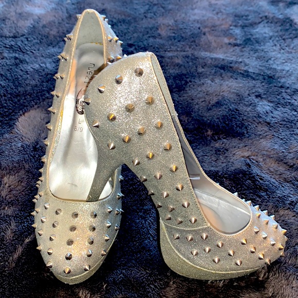 Spike Heels (platform) - Picture 1 of 7